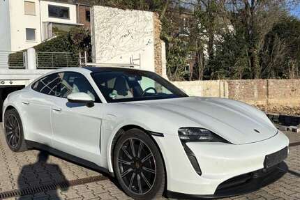 Porsche Taycan 44.083 km 61.950 &euro; Mönchengladbach 41063