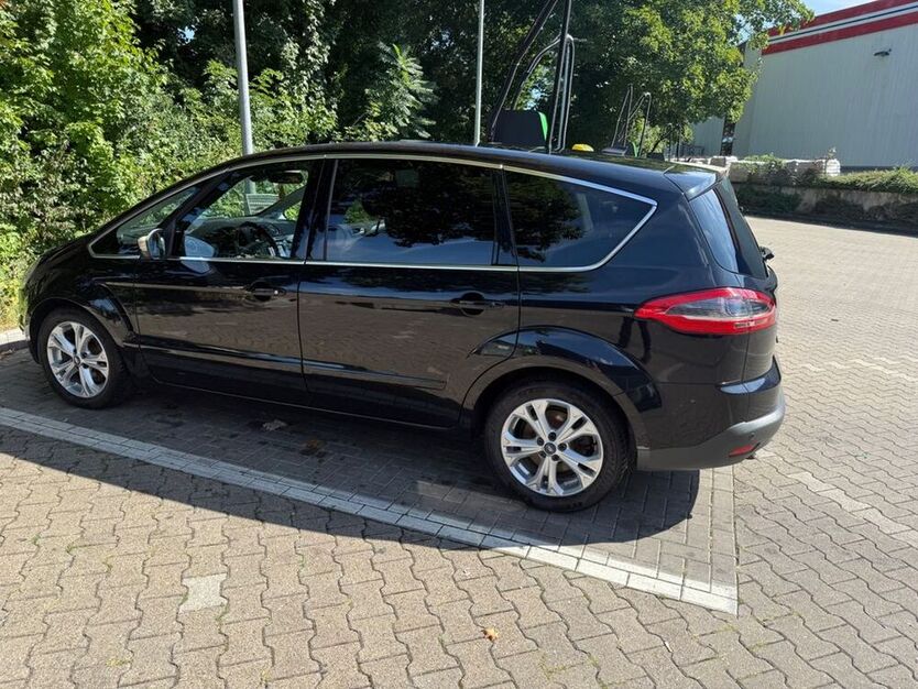 S-Max