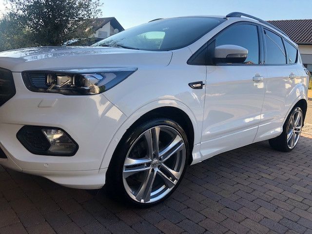 Ford Kuga 91.500 km 17.850 &euro; Wachenheim 67591