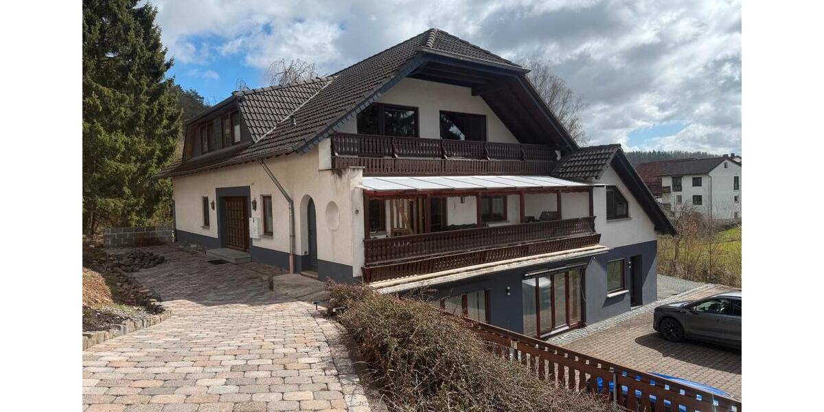 Dachgeschoßwohnung Frankenberg (Eder) - 3 Zimmer, 115 m&sup2;, 179.000&euro; | Angebot:26455293