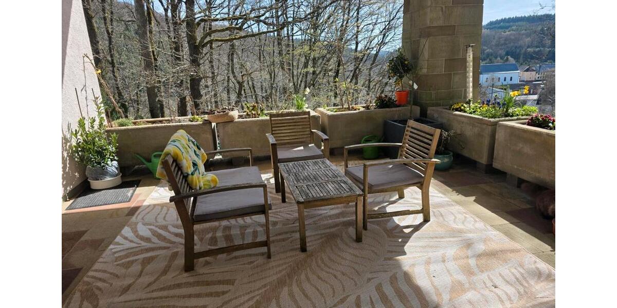 Villa Pelm - 11 Zimmer, 550 m&sup2;, 790.000&euro; | Angebot:27098660