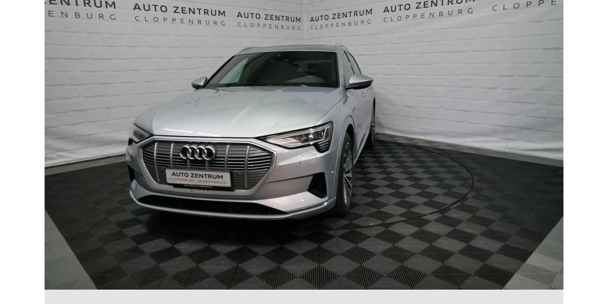 Audi e-tron 54.452 km 28.950 &euro; Cloppenburg 49661