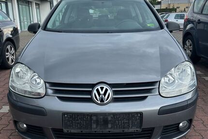 VW Golf 196.000 km 900 &euro; Künzell 36093
