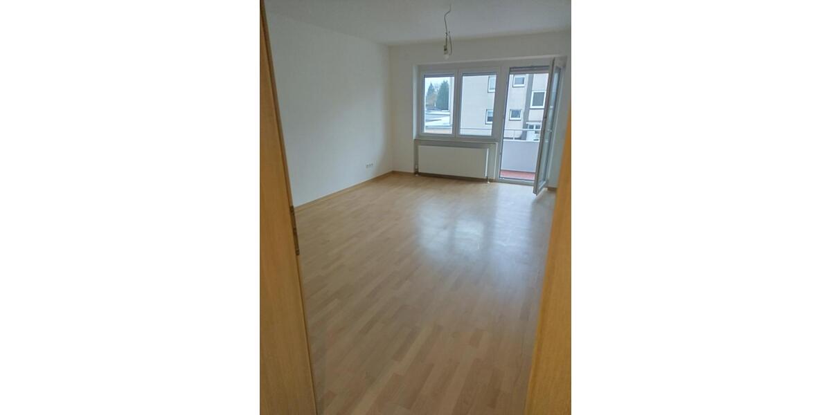 Neuwertige Wohnung mit Charme , ab sofort zu verkaufen 3 zimmer