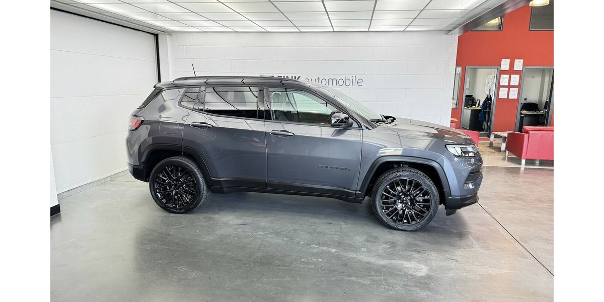 Jeep Compass Limited Plug-In 1.Hand 4WD FULL LED 360° 52.400 km 24.220 &euro; Lich 35423