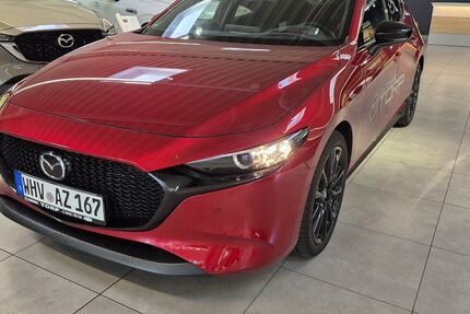 Mazda 3 13.780 km 24.990 € Wilhelmshaven 26388