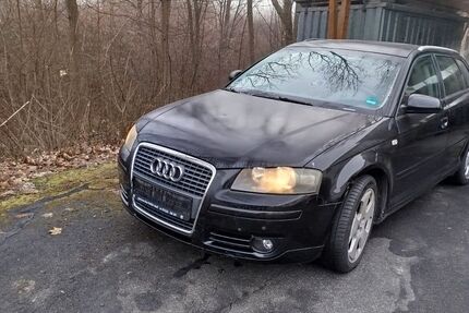 Audi A3 301.000 km 2.999 &euro; Neuffen 72639