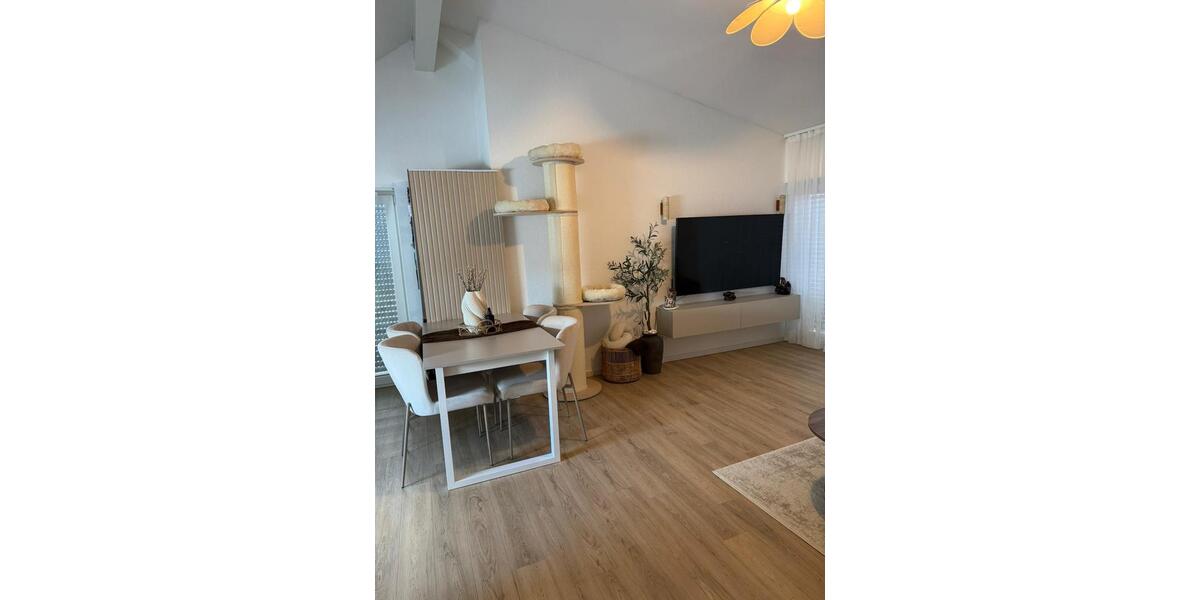 Dachgeschoßwohnung Mutterstadt - 3 Zimmer, 80 m&sup2;, 880&euro; | Angebot:26168836