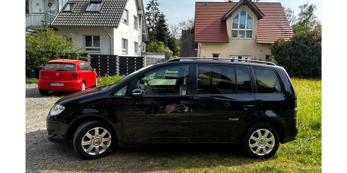 VW Touran 184.000 km 4.400 &euro; Kirchzarten 79199