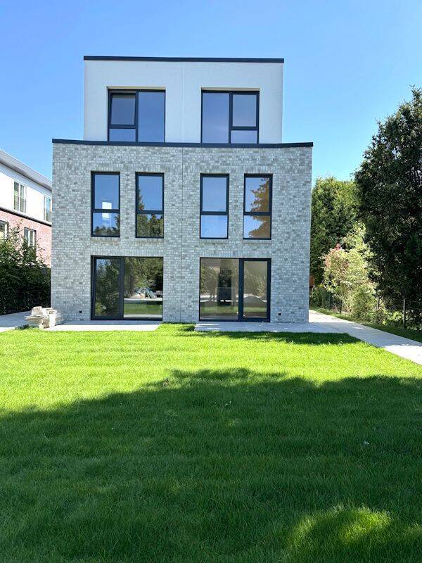 Perfektes 4-Zimmer-Neubau-Townhouse in HH-Meiendorf!