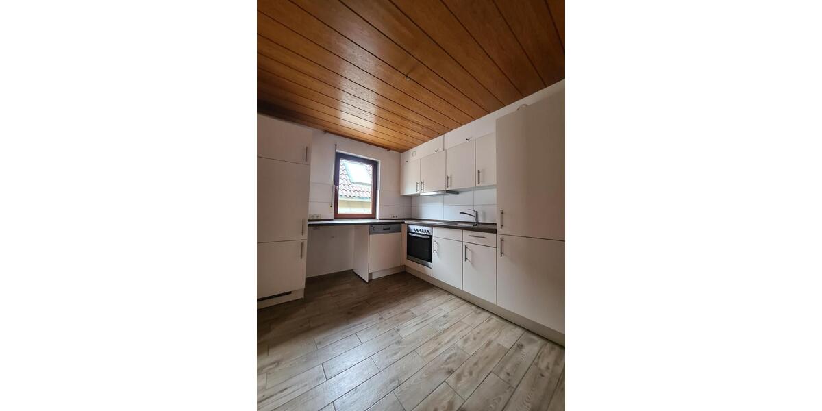 Etagenwohnung Schramberg - 3.5 Zimmer, 80 m&sup2;, 580&euro; | Angebot:25181086