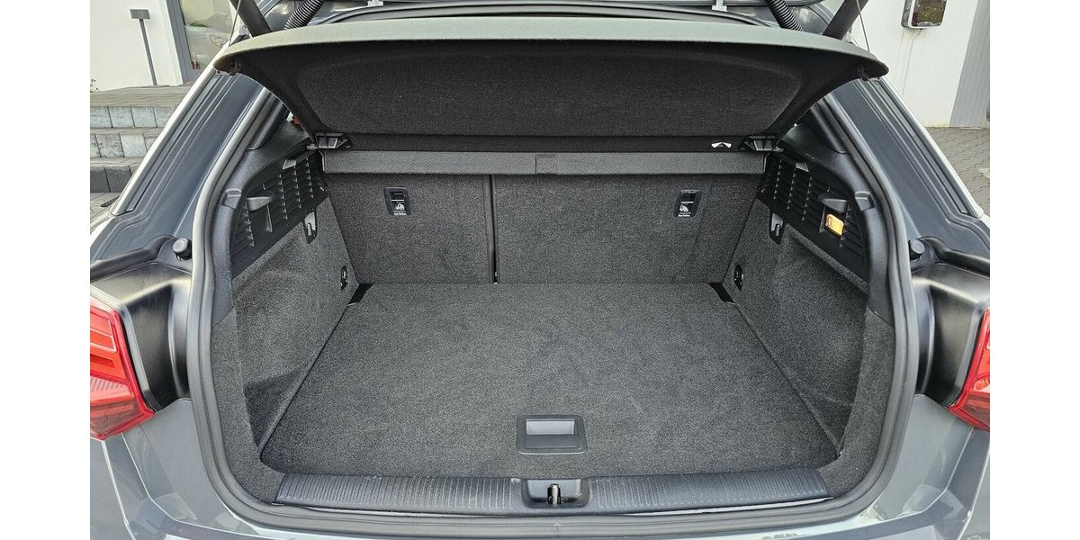 Audi Q2 1.4 TFSI S-Line Sport/ Plus LED NAVI 1.HAND 53.900 km 20.990 &euro; Löhne 32584