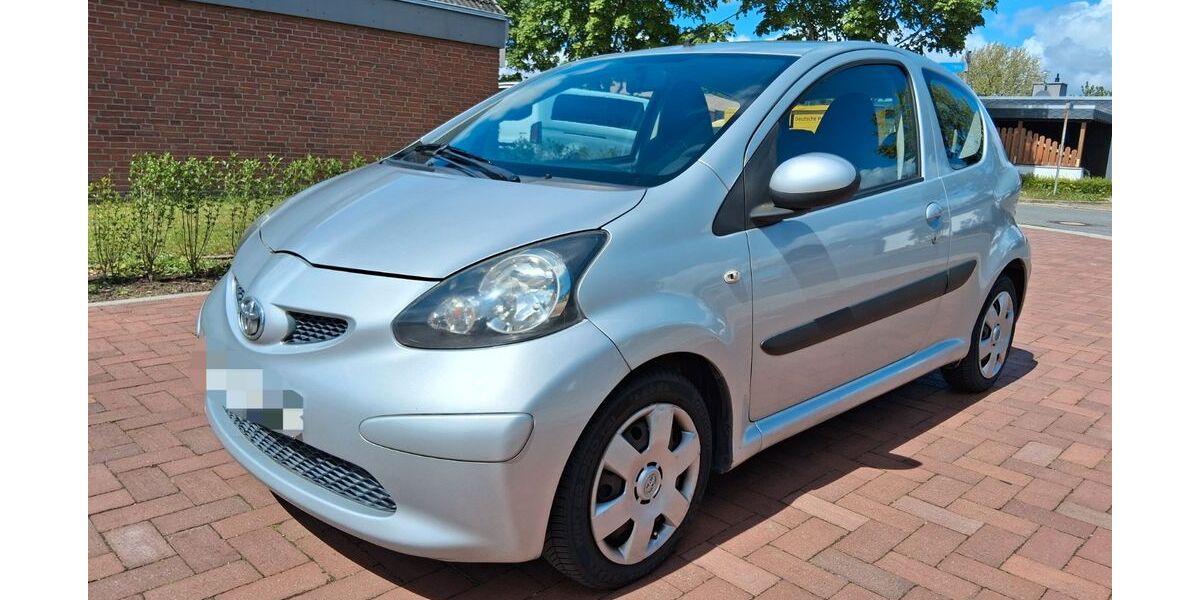 Toyota Aygo (X) 143.500 km 2.400 &euro; Elmshorn 25335