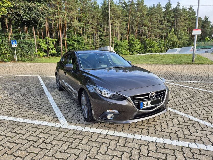 Mazda 3 127.121 km 13.900 € Strullendorf 96129