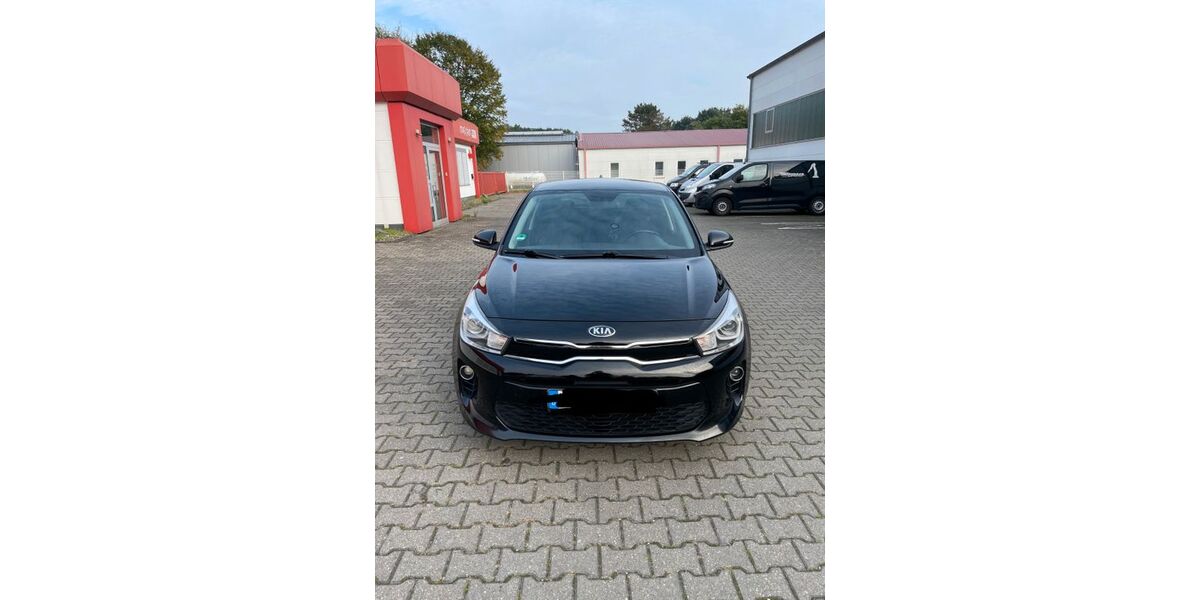Kia Rio 171.000 km 8.500 € Marl 45772