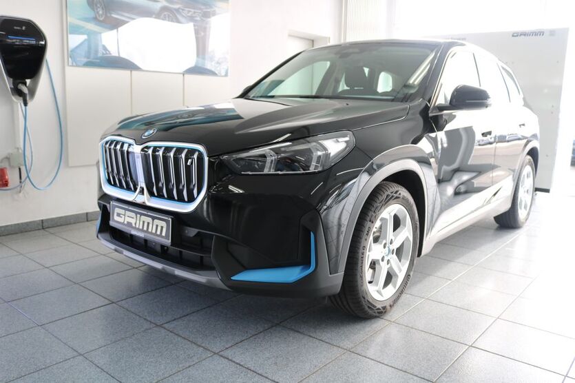 BMW iX1 9.700 km 37.500 € Nördlingen 86720