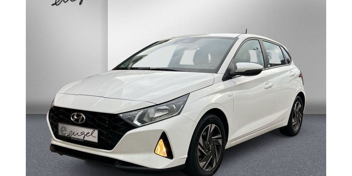 Hyundai i20 17.200 km 15.868 &euro; Wunsiedel 95632