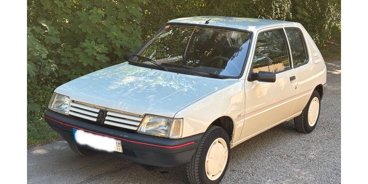 Peugeot 205 67.800 km 3.990 &euro; München 81375