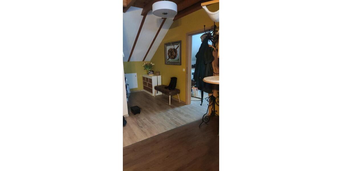 Dachgeschoßwohnung Neuenhagen bei Berlin - 3 Zimmer, 95 m&sup2;, 1.500&euro; | Angebot:25352003