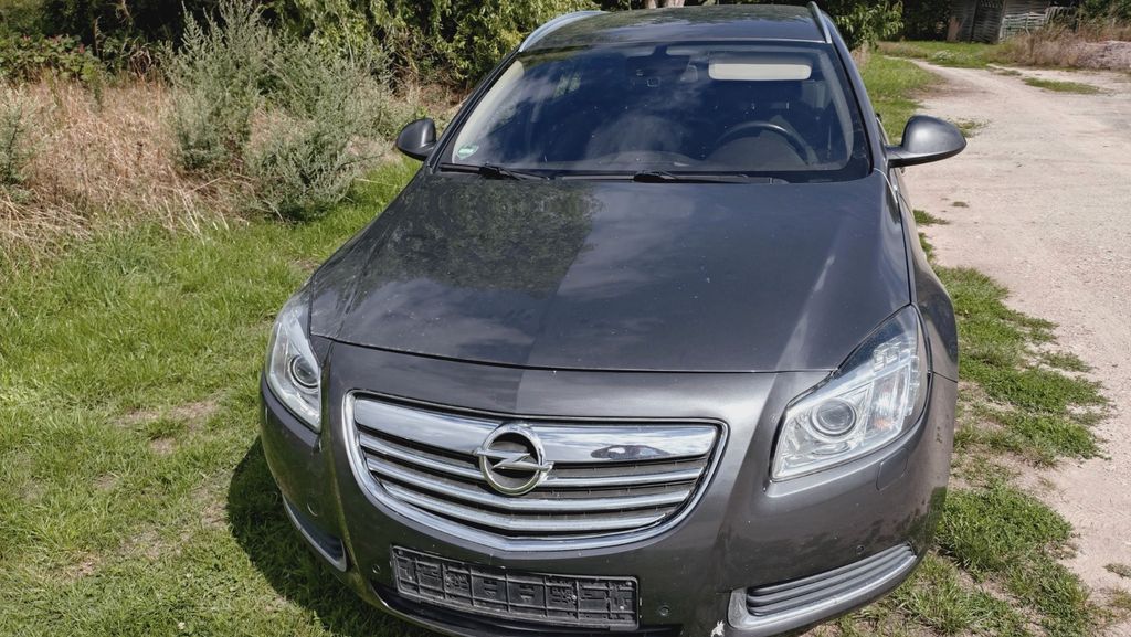 Opel Insignia 270.000 km 1.100 &euro; Aken 06385