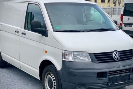 VW T5 Transporter 262.000 km 3.690 &euro; DRESDEN 01259