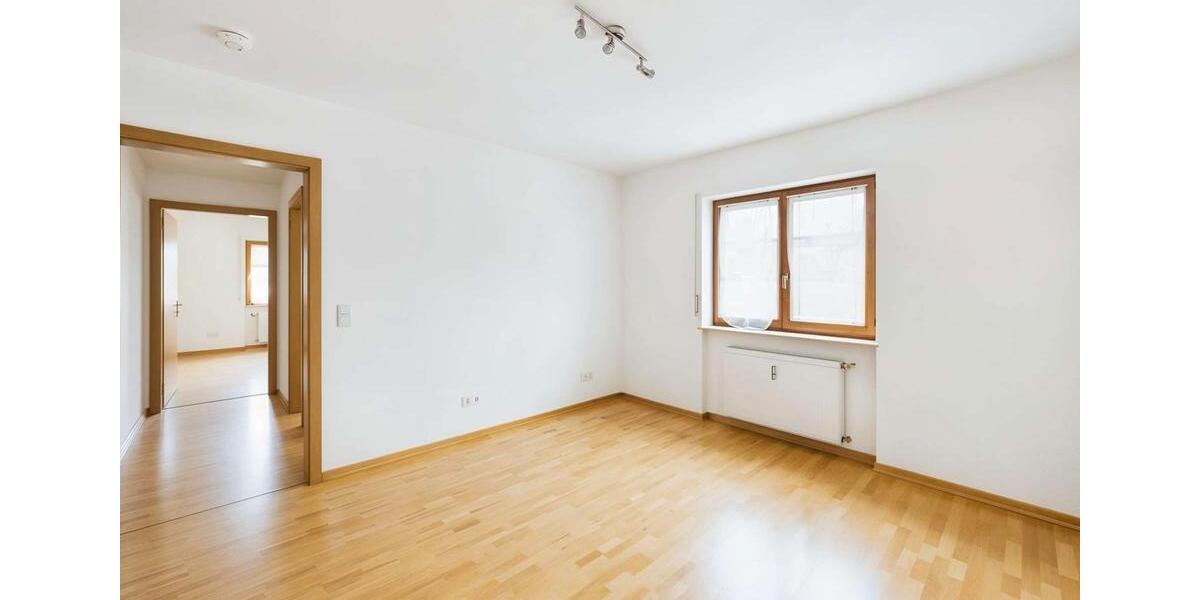 Etagenwohnung Friesenheim - 3 Zimmer, 84 m&sup2;, 950&euro; | Angebot:25407134