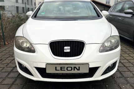 Seat Leon 157.389 km 3.000 &euro; Taucha 04425
