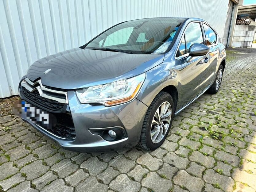 DS4