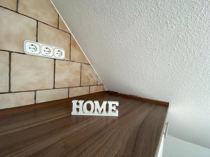 Charmante 2-Zimmer-Dachgeschoßwohnung Gründerzeithaus Sterkrade