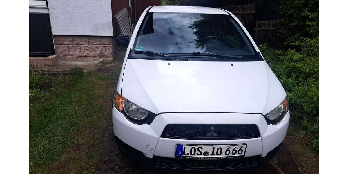 Mitsubishi Colt 98.460 km 3.000 &euro; Müggelheim (Berlin) 12559