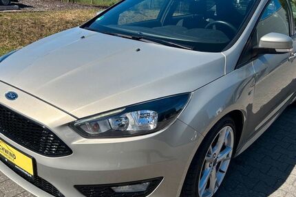 Ford Focus 142.518 km 7.990 &euro; Elsenfeld 63820
