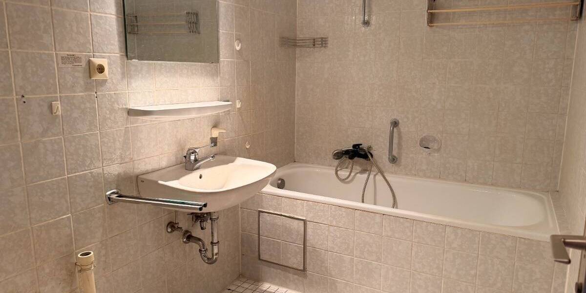 Etagenwohnung Ulm Wiblingen - 3 Zimmer, 82 m&sup2;, 250.000&euro; | Angebot:26805642