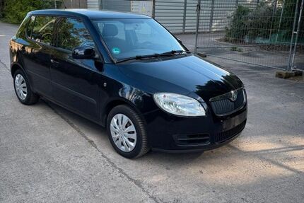 Skoda Fabia 165.988 km 2.399 &euro; Berlin 13156