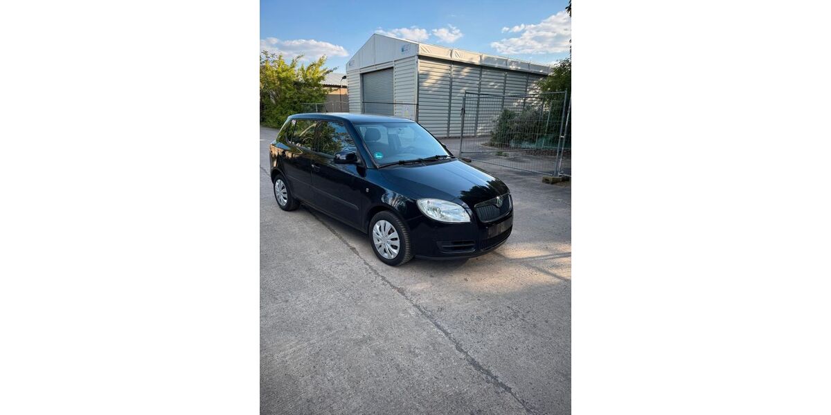 Skoda Fabia 165.988 km 2.399 &euro; Berlin 13156