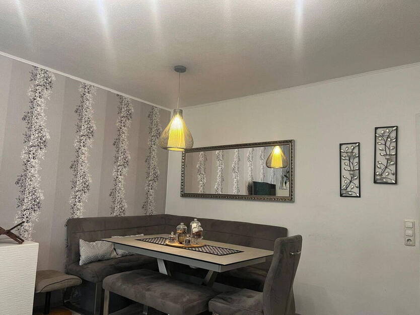 Exklusive 3-Zimmer-Wohnung in Bestlage - direkt am Rhein, Zoo & Seilbahn in unmittelbarer Nähe