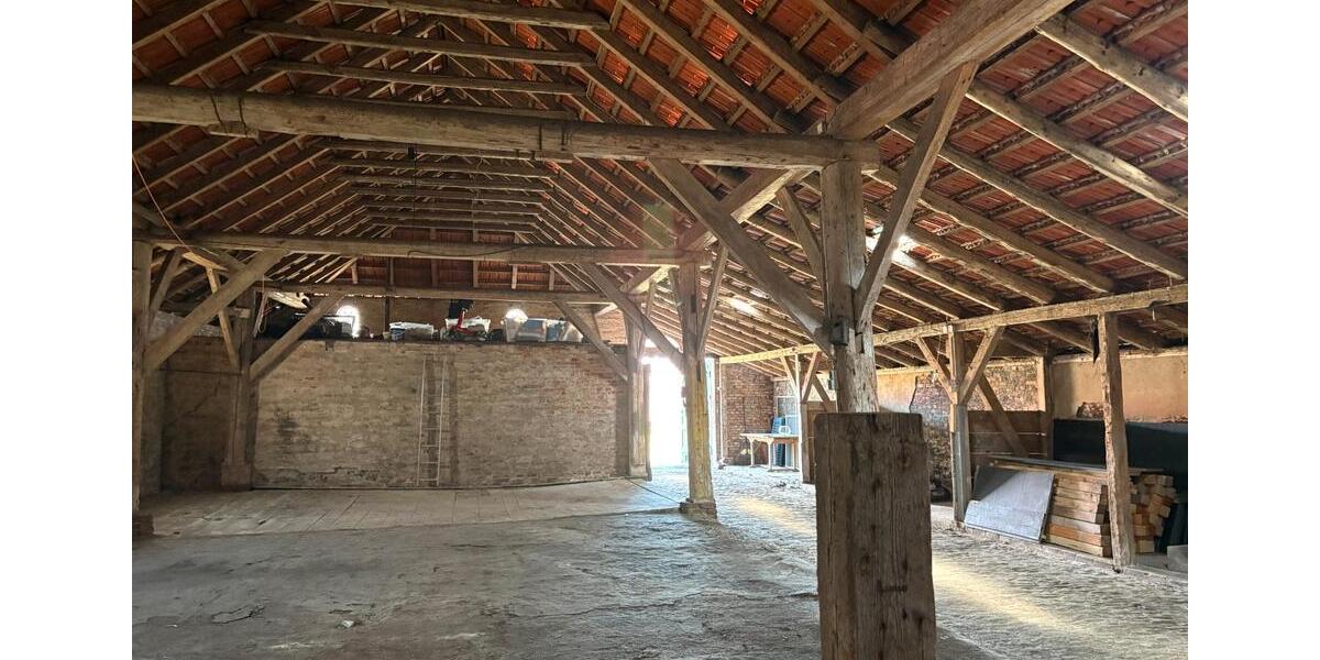 Mehrfamilienhaus, Wohnhaus Hage - 10 Zimmer, 250 m&sup2;, 600&euro; | Angebot:26072903