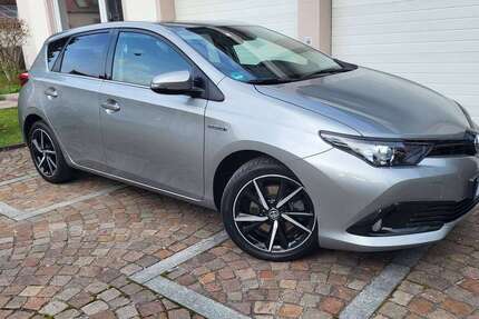 Toyota Auris 56.050 km 14.499 &euro; Augsburg 86163