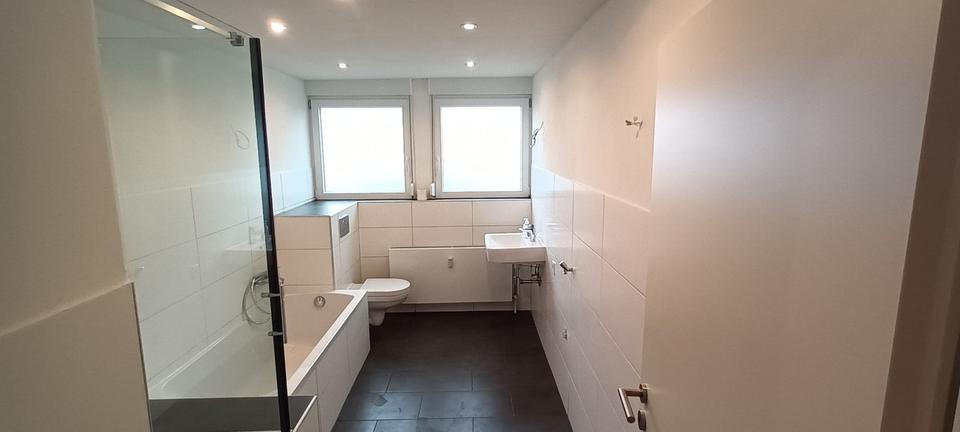 Dachgeschoßwohnung Geeste - 4 Zimmer, 110 m&sup2;, 770&euro; | Angebot:25698822