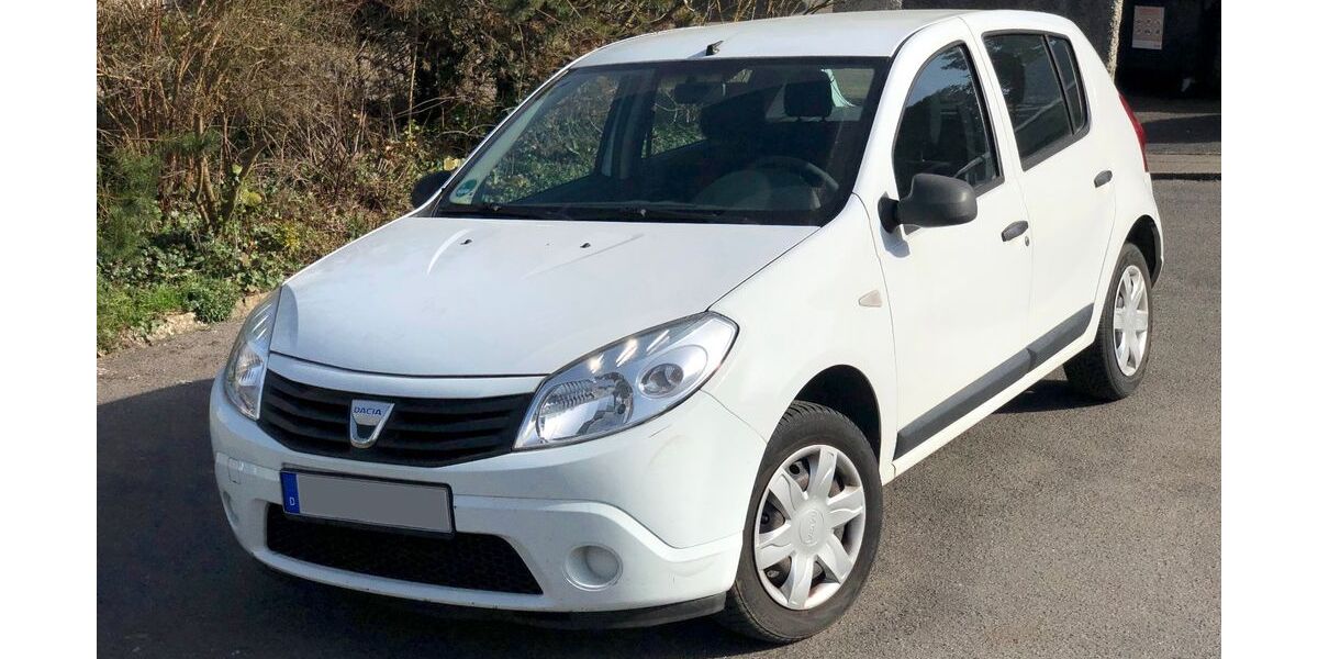 Dacia Sandero 140.000 km 1.500 &euro; Wiesbaden 65197