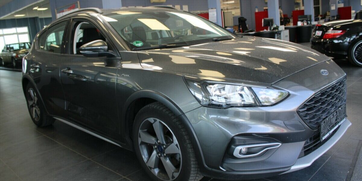 Ford Focus 1.0 EcoBoost Active 97.761 km 11.980 &euro; Euskirchen 53881