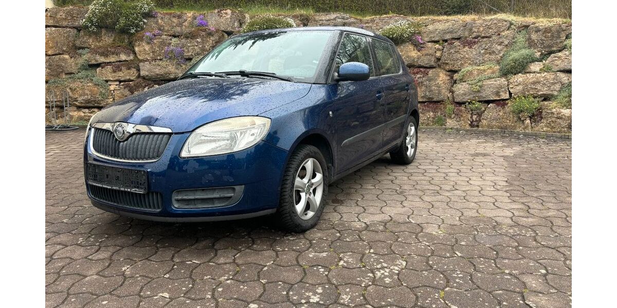 Skoda Fabia 95.000 km 2.700 &euro; Kreuzebra 37351