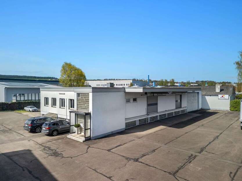 Halle in Ulm 1.900.000 € 666 m²