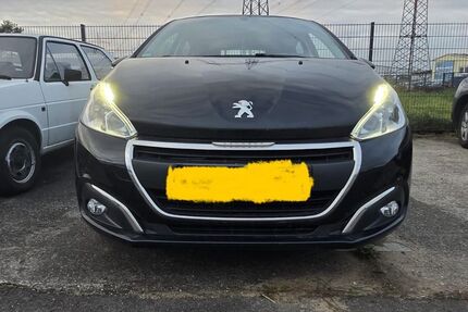 Peugeot 208 196.036 km 3.250 &euro; Heidelberg 69126