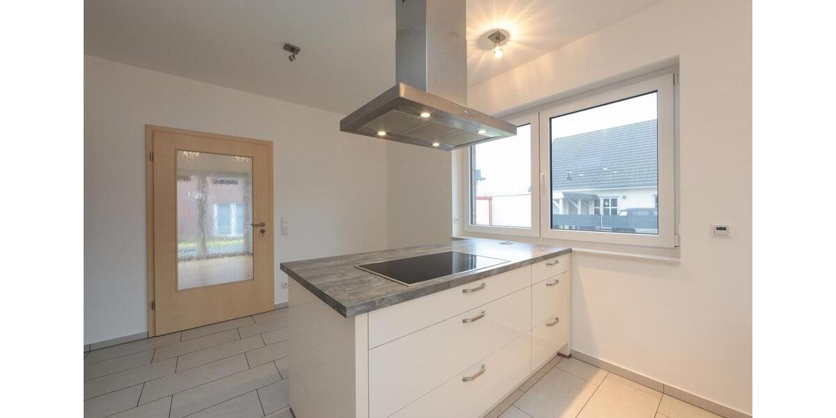 Villa Oranienburg - 4 Zimmer, 164 m&sup2;, 2.456&euro; | Angebot:25393506