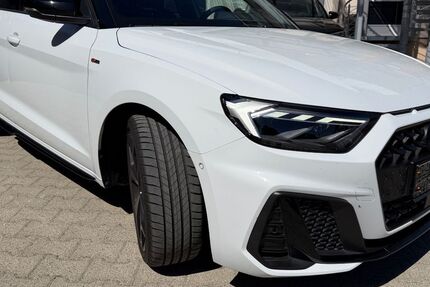 Audi A1 7.995 km 36.771 &euro; Ulm 89079