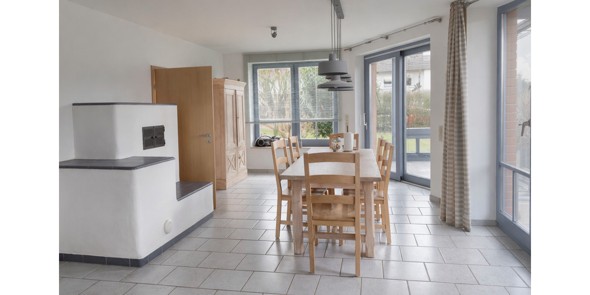 Einfamilienhaus Lauenförde - 6 Zimmer, 192 m&sup2;, 499.000&euro; | Angebot:25204535