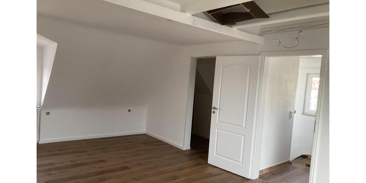 Doppelhaushälfte Fellbach Oeffingen - 6 Zimmer, 160 m&sup2;, 2.500&euro; | Angebot:26129547