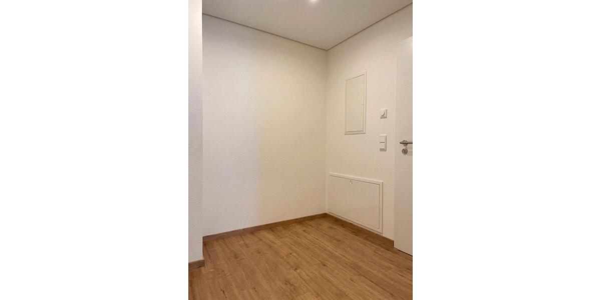 Dachgeschoßwohnung Sennfeld - 4 Zimmer, 88 m&sup2;, 1.100&euro; | Angebot:26385686