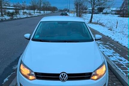 VW Polo 85.000 km 8.690 &euro; Nürnberg 90429