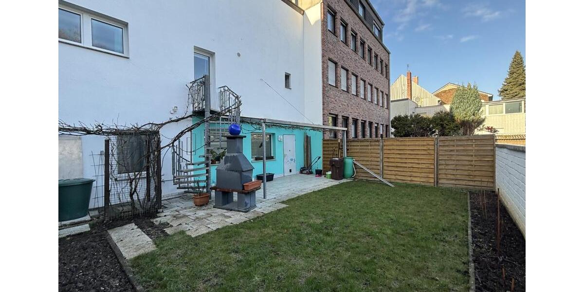 Mehrfamilienhaus, Wohnhaus Mönchengladbach Süd - 10 Zimmer, 225 m&sup2;, 379.000&euro; | Angebot:24750093